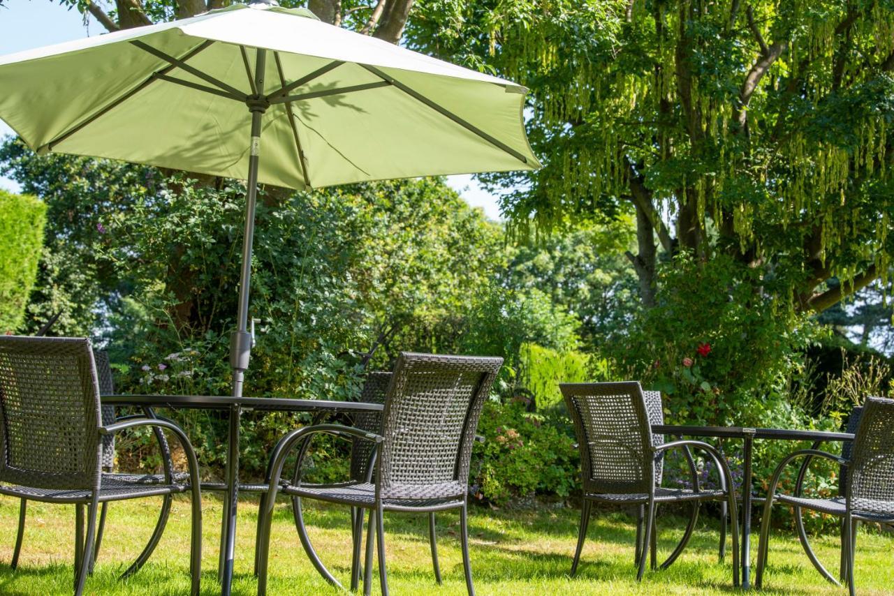 Bridleways Guesthouse & Holiday Homes Мансфилд Экстерьер фото