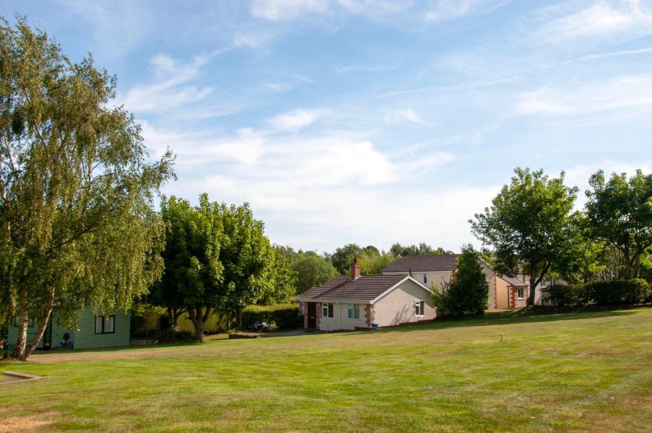 Bridleways Guesthouse & Holiday Homes Мансфилд Экстерьер фото