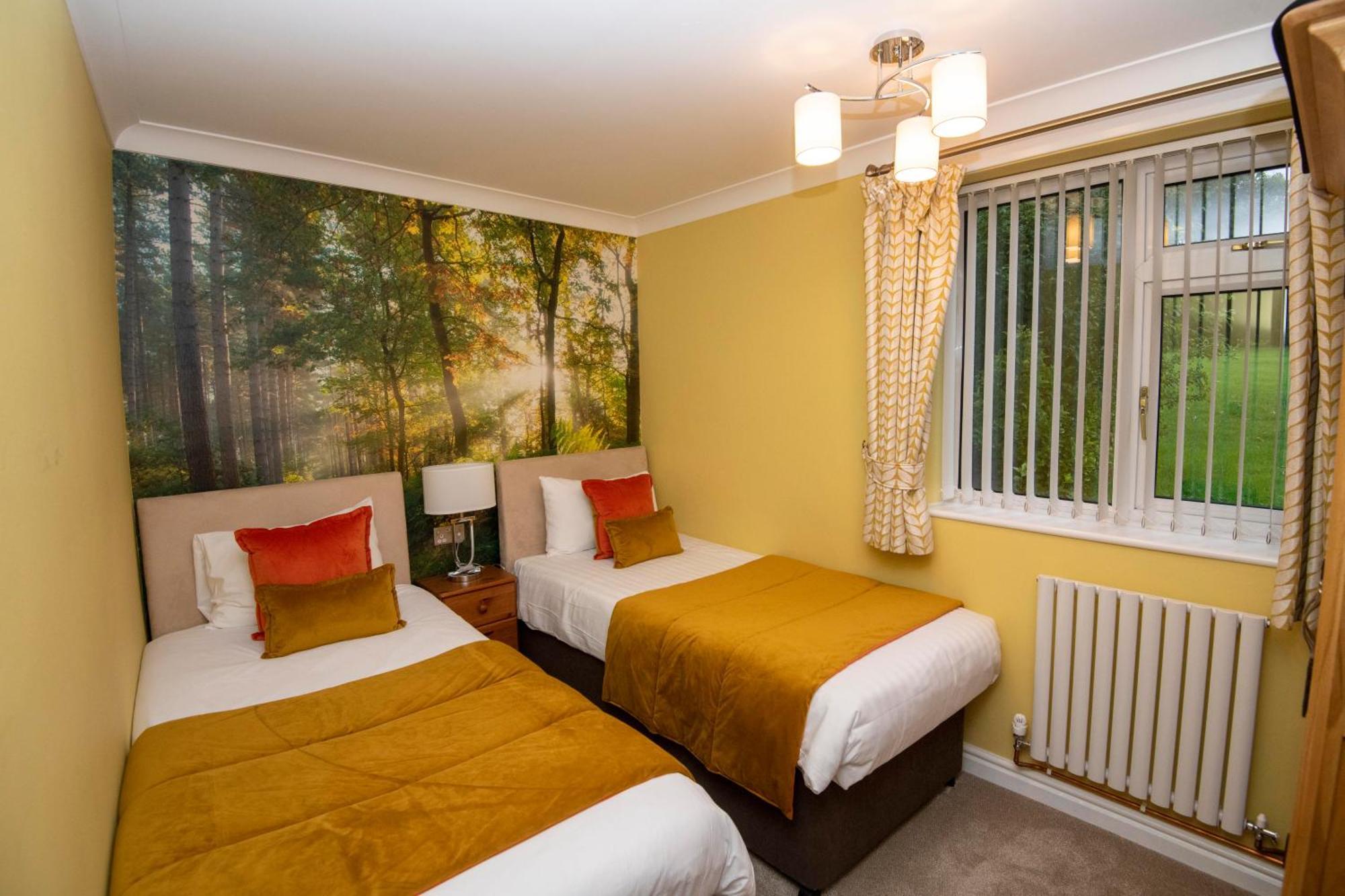 Bridleways Guesthouse & Holiday Homes Мансфилд Экстерьер фото